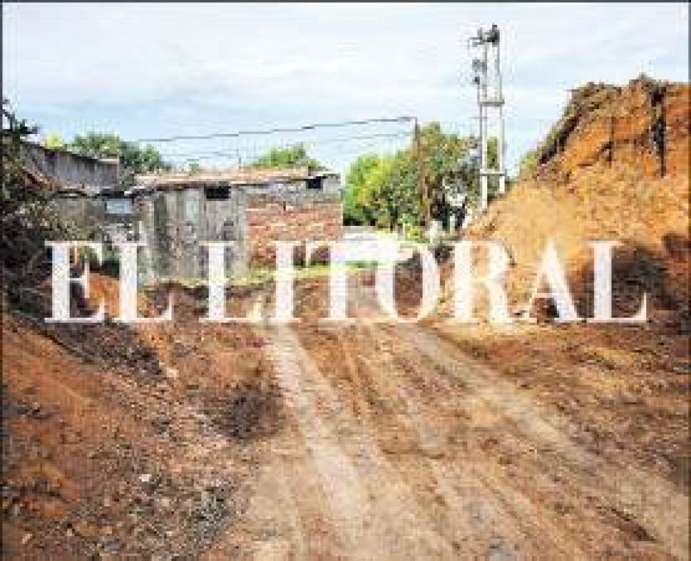 Por la inseguridad, abren otro tramo de las v�as del ferrocarril