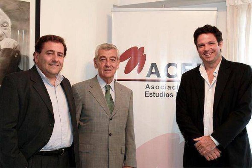 Bord�n disertar� en apertura de la Escuela de Gobierno Local en la USI