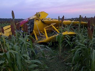Un hombre muri� y otro result� herido al caer un avi�n en la zona del Aeroclub