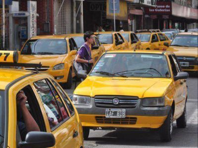 Ma�ana aumentar�an las tarifas de los taxis