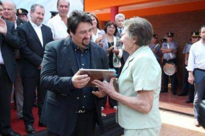 Closs: �Tenemos un Estado presente que atiende prioridades y las necesidades silenciosas de la comunidad�