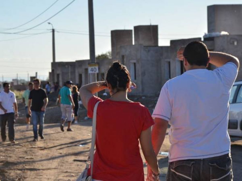 M�s de 450 familias visitaron sus viviendas en construcci�n