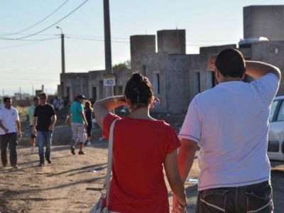 M�s de 450 familias visitaron sus viviendas en construcci�n