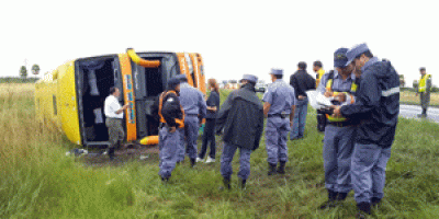 Un colectivo �Crucero del Norte� volc� y provoc� la muerte de una mujer