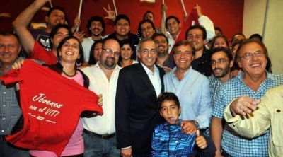 Agridulce triunfo radical en Capital