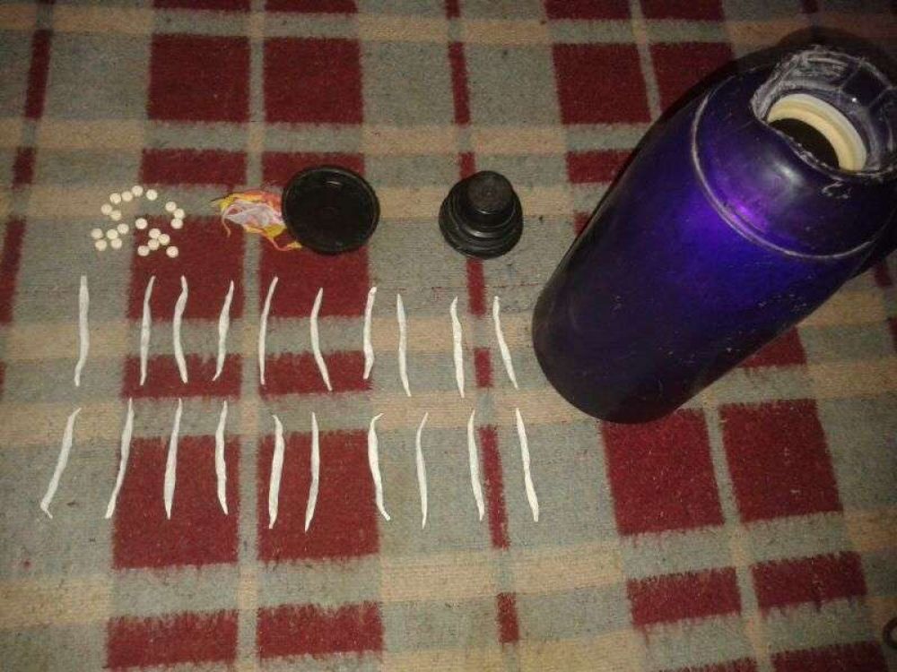 Secuestran 20 porros y 20 pastillas en el Penal