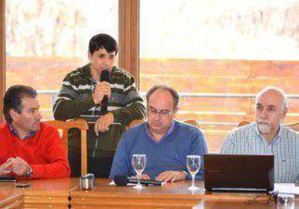 La Convenci�n del MPN aclar� que su objetivo es evitar una fractura 