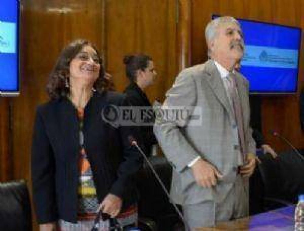 En teleconferencia con Cristina, se firman acuerdos energ�ticos clave