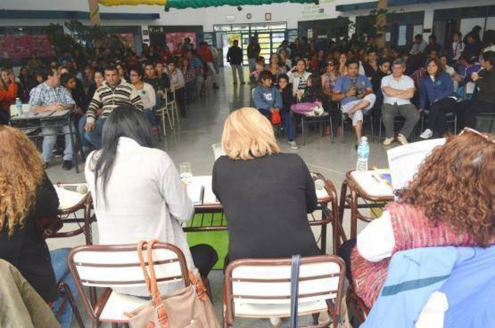 Reuni�n en busca de soluciones para la Agrot�cnica