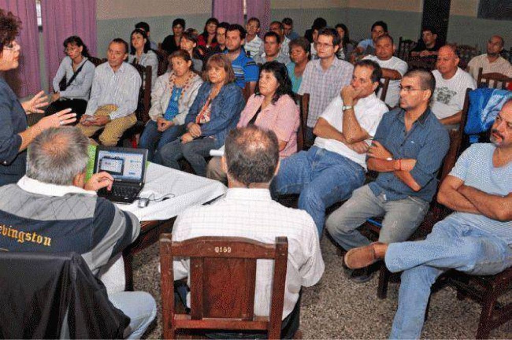 Los judiciales deciden en asamblea como contin�a la lucha por mejores salarios