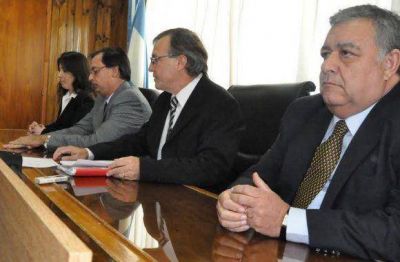 Comienza juicio por abuso sexual contra sus dos hijas