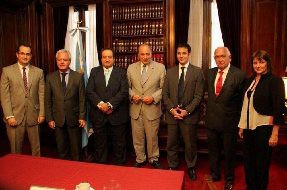 Para desgastar el discurso massista, comienza a debatirse el anteproyecto del C�digo Penal