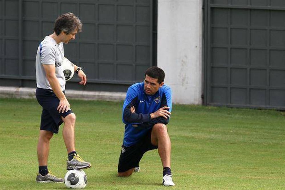 Lesionado, Juan Rom�n Riquelme no jugar� el mi�rcoles ante Rosario Central