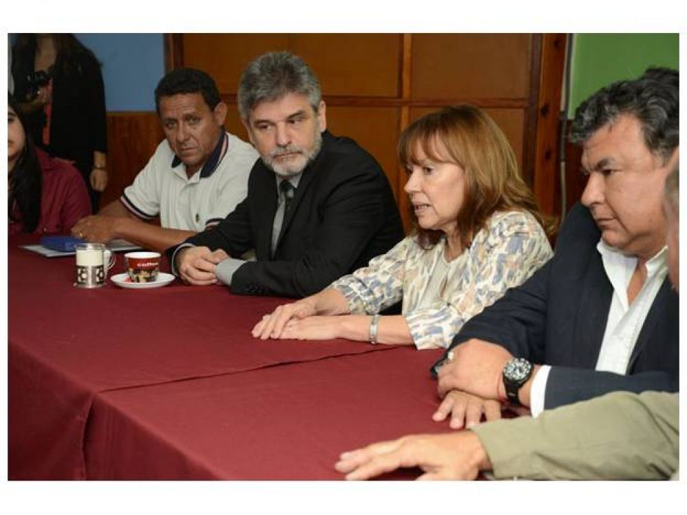 Filmus: "No vamos a aceptar nunca que decidan de qui�n es la tierra que han usurpado"