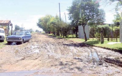 Reclamo de vecinos por el estado de las calles y falta de iluminaci�n