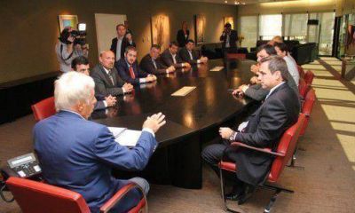 De la Sota abon� ayer escenario �dialoguista� con intendentes UCR