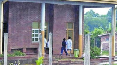 Se llevaron varias computadoras de una escuela de Eldorado