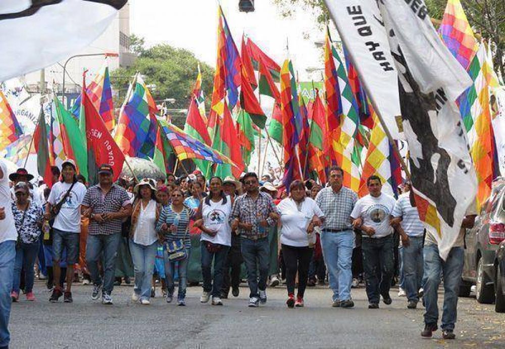 Las organizaciones sociales apoyaron la protesta de los estatales