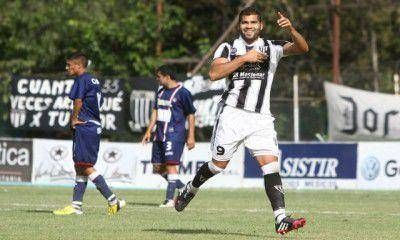 Taborda se fue ovacionado tras su hat-trick: "Eso demuestra que vengo haciendo las cosas bien"