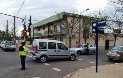 Tr�nsito: se labraron 14 actas por cruzar en rojo