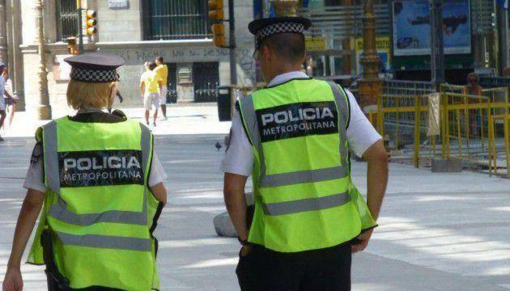 La Polic�a Metropolitana llegar� en breve a Retiro y Constituci�n
