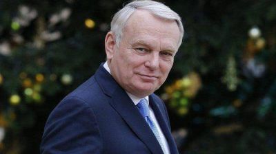 Renunci� el primer ministro de Francia y todo su gabinete tras la paliza electoral