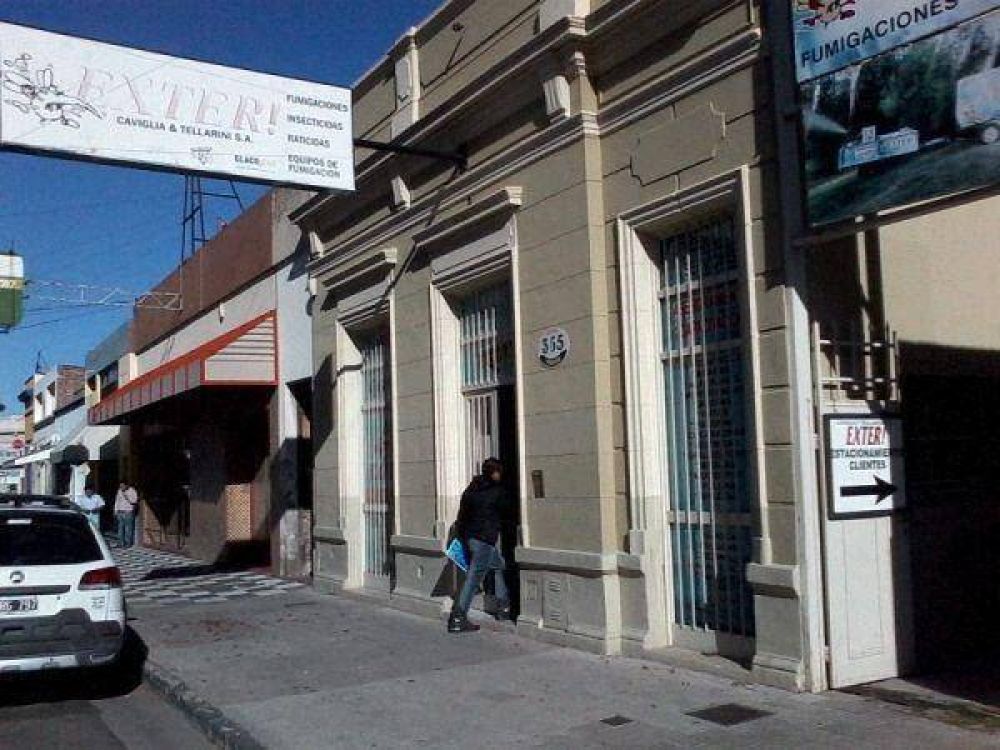 Boqueteros robaron $40 mil de un comercio c�ntrico