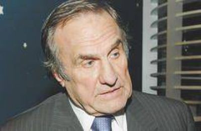 "En Santa Fe vamos con una estrategia de debilidad" 