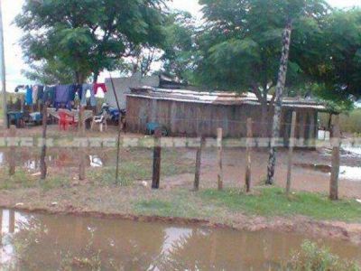 El temporal dej� a m�s de 60 familias evacuadas en barrios de Pampa del Indio