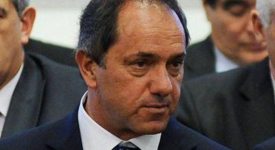 Scioli calific� de "injusto y desproporcionado" el paro de los gremios opositores