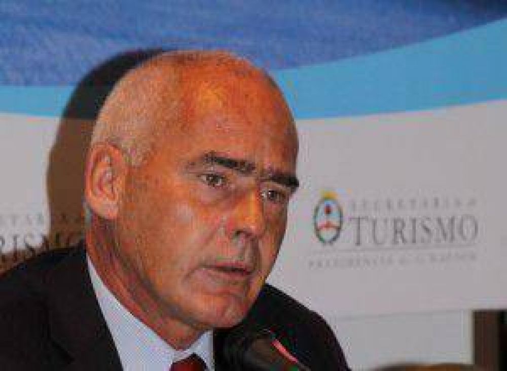 �El turismo pas� a tener n�meros positivos en 2014″