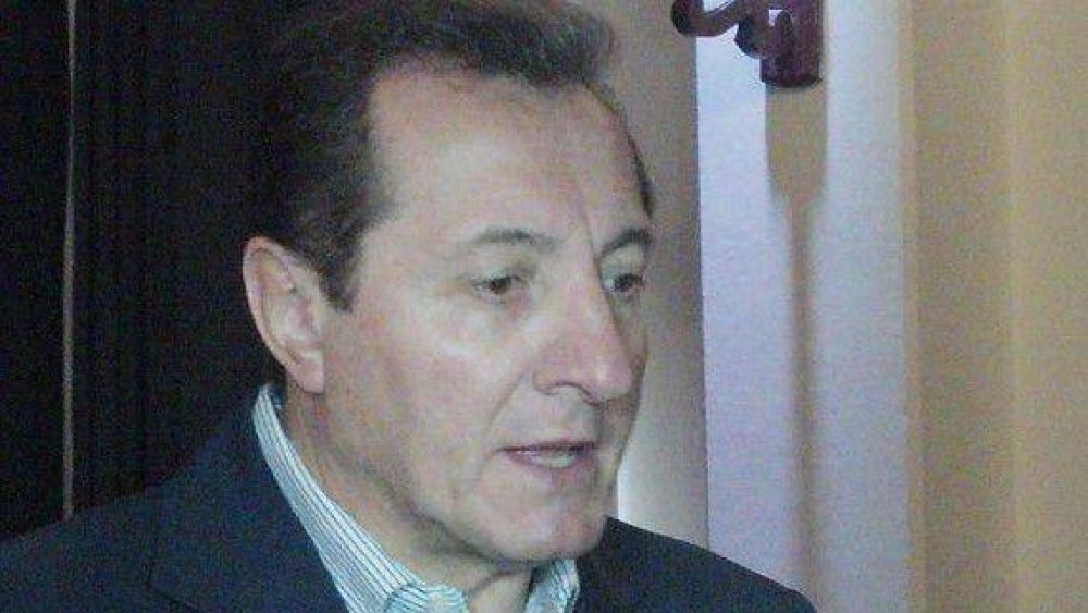 Para Gramaglia Urtubey debe optar por una sola candidatura