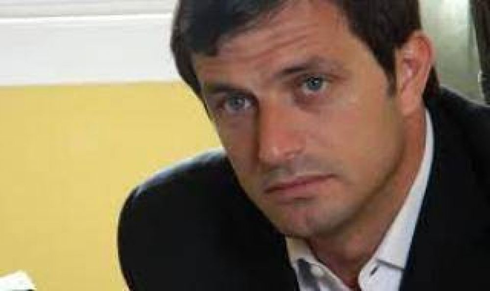Bol�var: Bucca firma convenio con Cristina Kirchner para construir un centro de adicciones