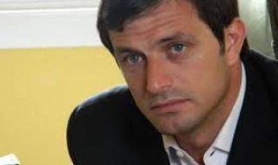 Bol�var: Bucca firma convenio con Cristina Kirchner para construir un centro de adicciones