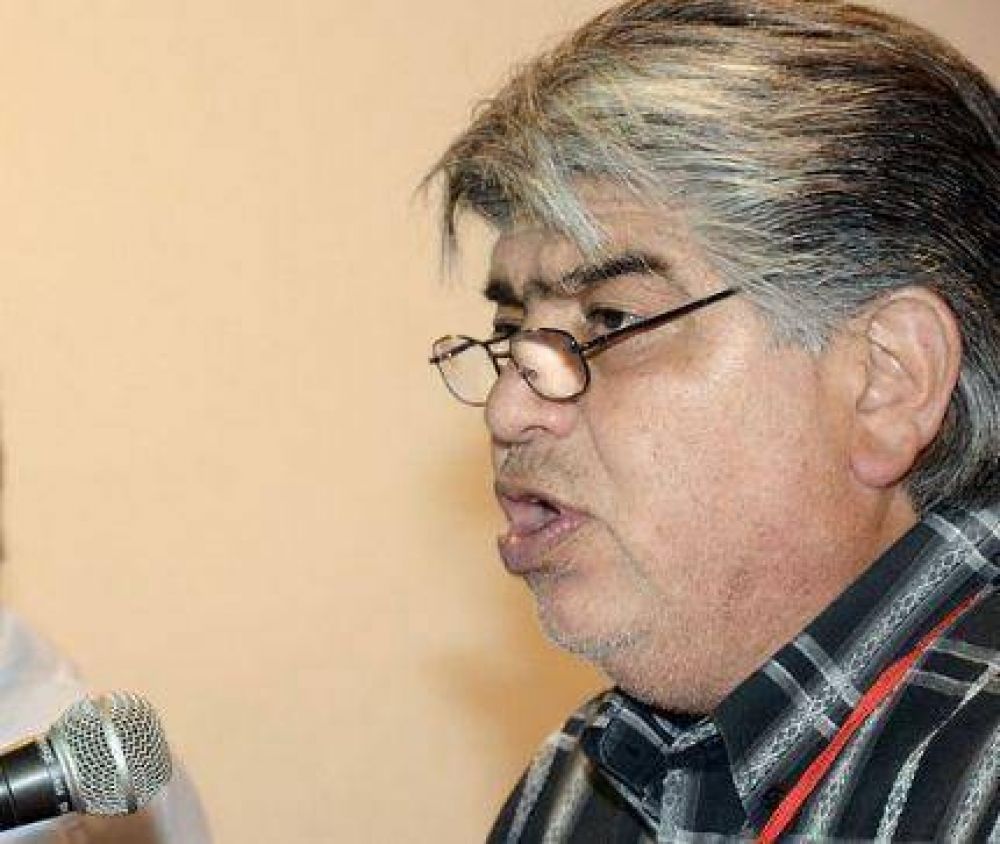 Jos� Rigane: �Necesitamos trabajadores que sean sujetos de transformaci�n� 
