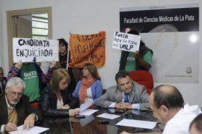 En Medicina no se pudo elegir decano ante la ausencia de los consejeros estudiantiles