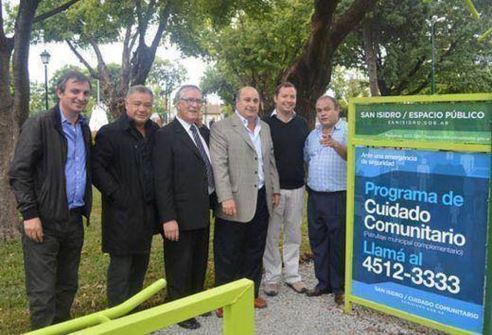 Carlos Castellano: �Los vecinos de Villa Adelina podr�n disfrutar m�s de su plaza�