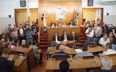 Carasatorre encabez� la apertura de sesiones con cr�ticas a la oposici�n
