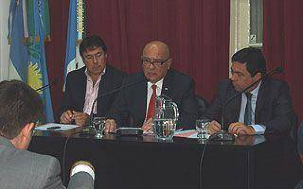 Con eje en la seguridad, Bolettieri dio inicio al per�odo de sesiones