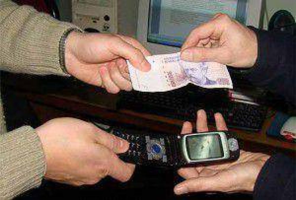 YA ES UNA COSTUMBRE ROBARLE LOS CELULARES A LOS ESTUDIANTES SECUNDARIOS