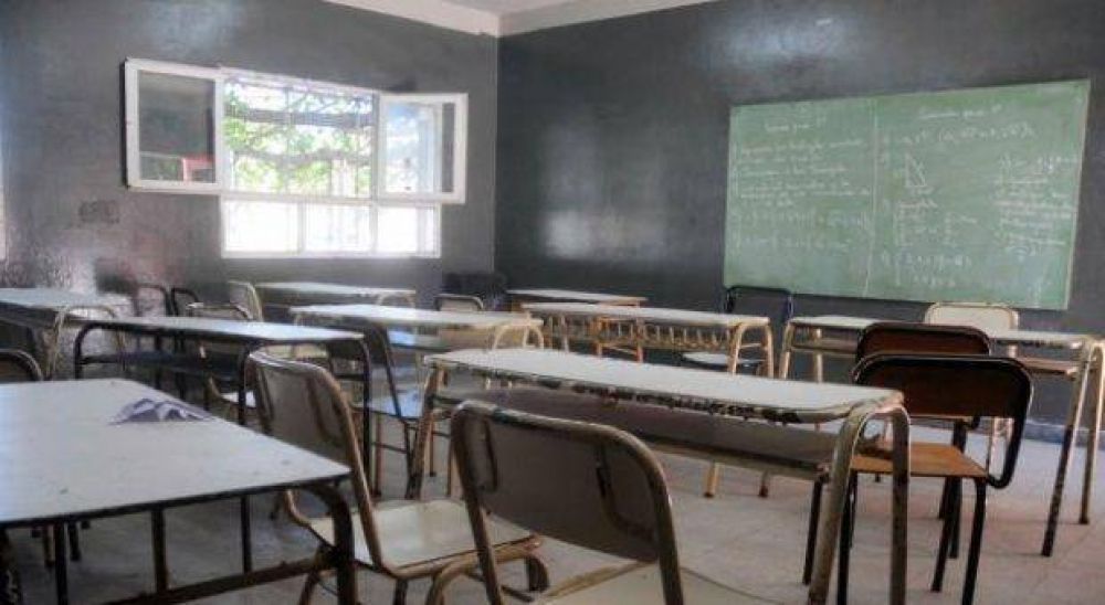Provincia y docentes acordaron "clases intensivas" para recuperar das perdidos por paros