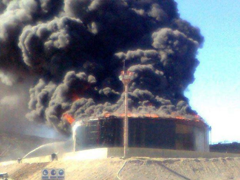 YPF fue emplazada a revelar las causas que provocaron el incendio en la planta de Divisadero