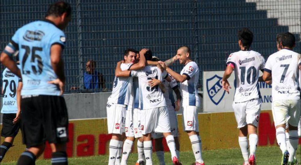 Belgrano jug� mal y perdi� ante Quilmes por un "blooper"