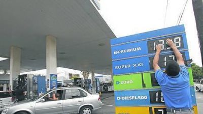 La nafta premium fue la que m�s aument� y super� los 13 pesos