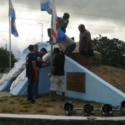 Comenzaron los actos en v�speras al D�a de los Veteranos y Ca�dos en Malvinas