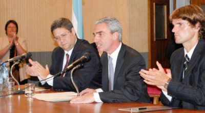 Con el foco en la seguridad, inclusi�n y obras, Meoni abre el a�o legislativo