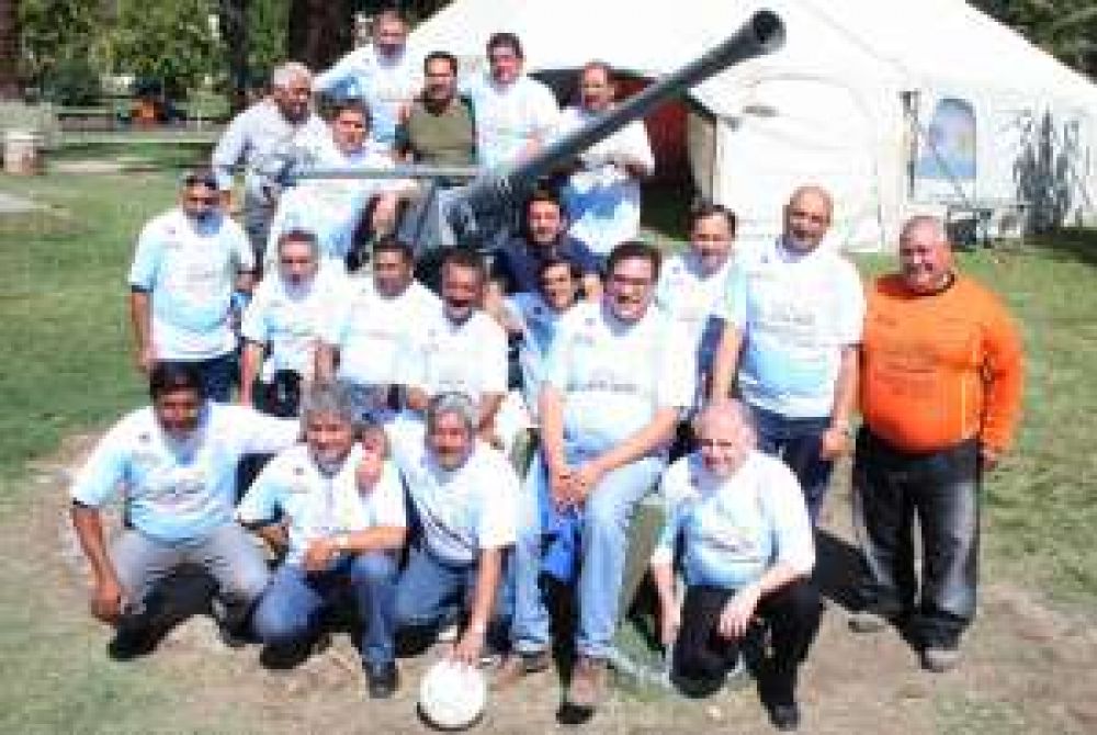 Iluminados por el f�tbol post guerra