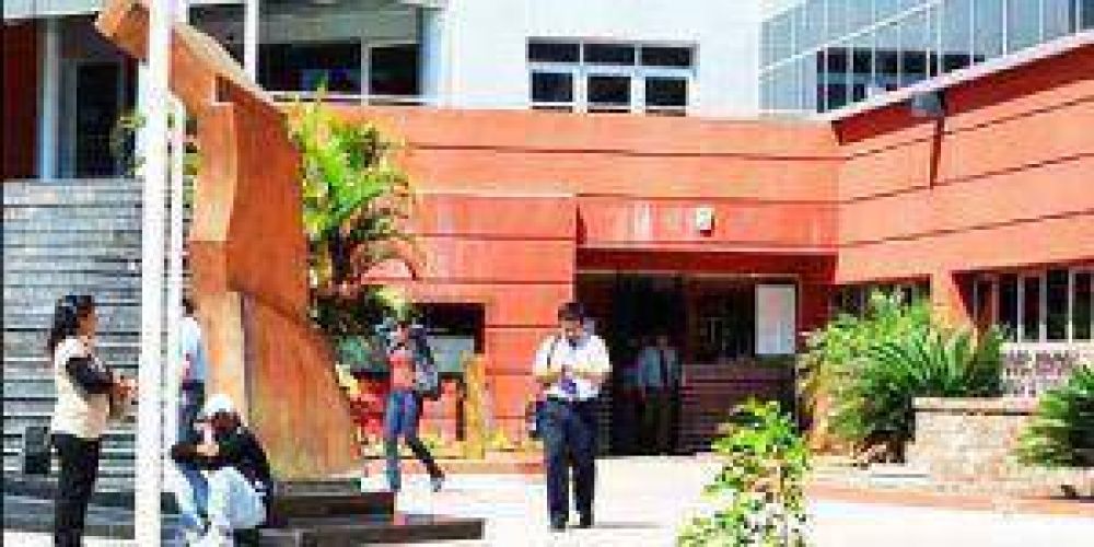 M�s de 9 mil personas se preinscribieron v�a Internet para el ex�men del Poder Judicial