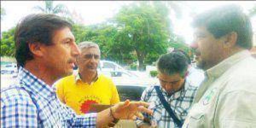 Naidenoff denunci� �apriete oficial� para desistir movida contra Dioxitek
