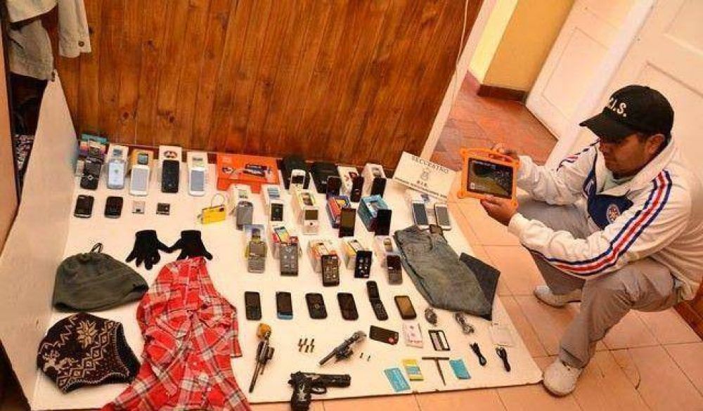 Rosa Palacio: �s�lo pienso en la recuperaci�n�Caen tres sujetos por el asalto a un local de venta de celulares en Sarmiento